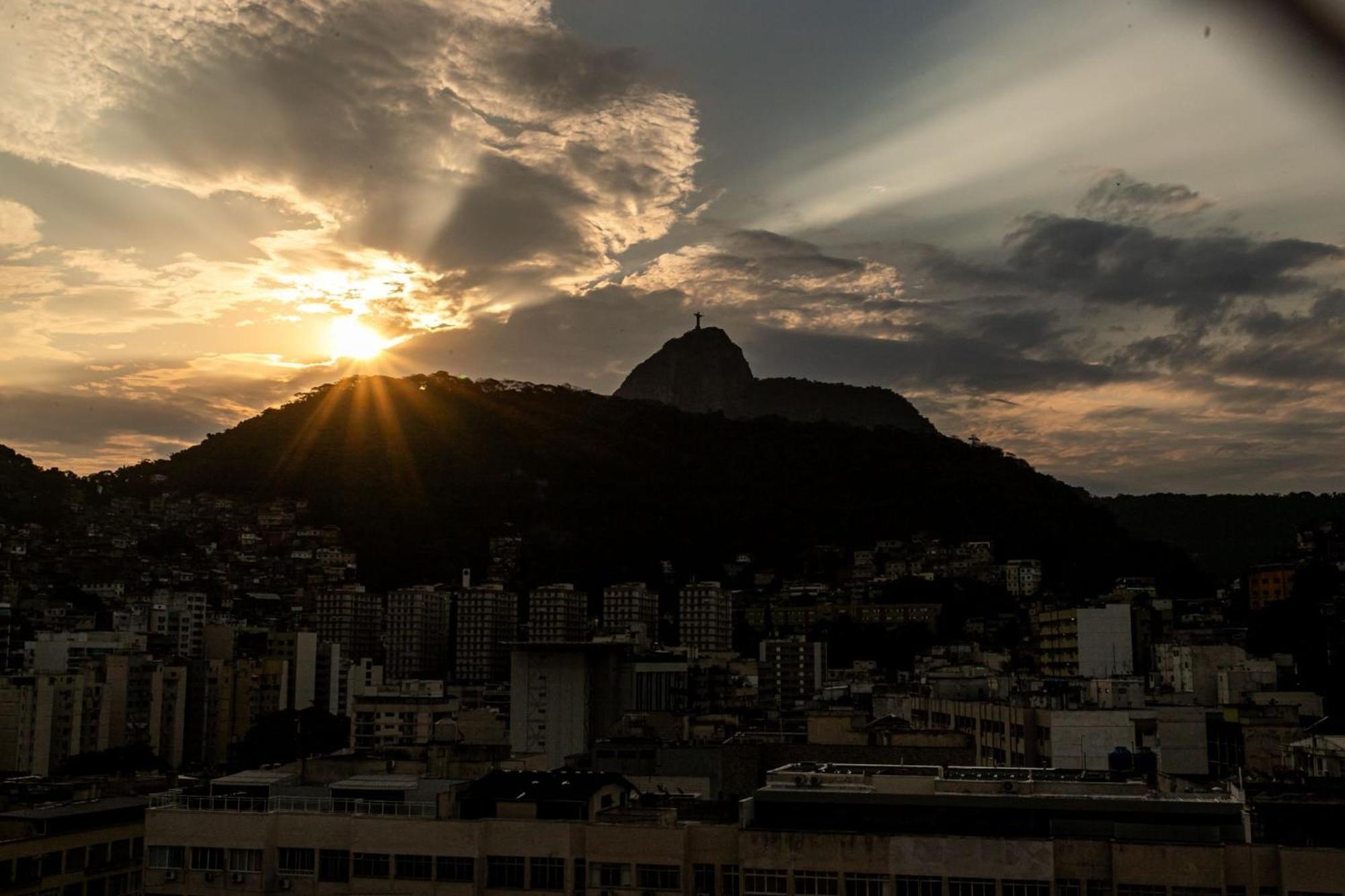 Wish Copacabana: + 1 Tcket Ou Transfer Apartamento *